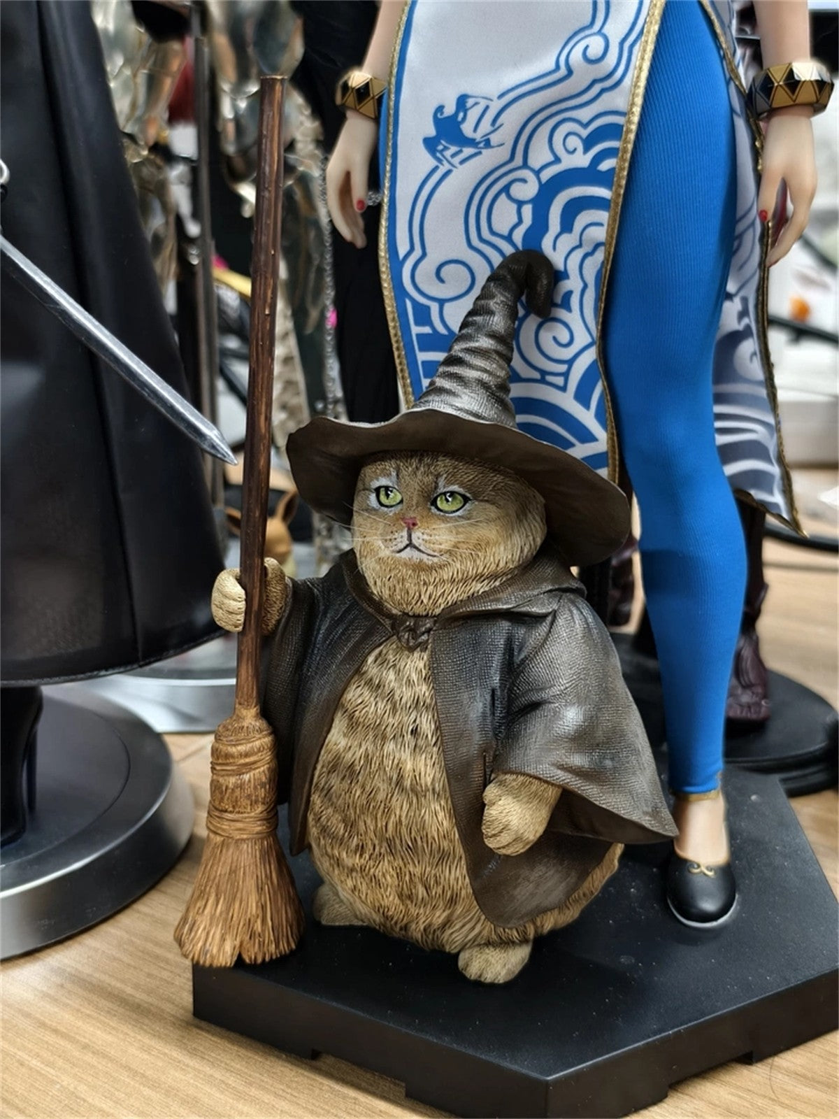 JXK 1/6 Magician Wizard Cat Figure
