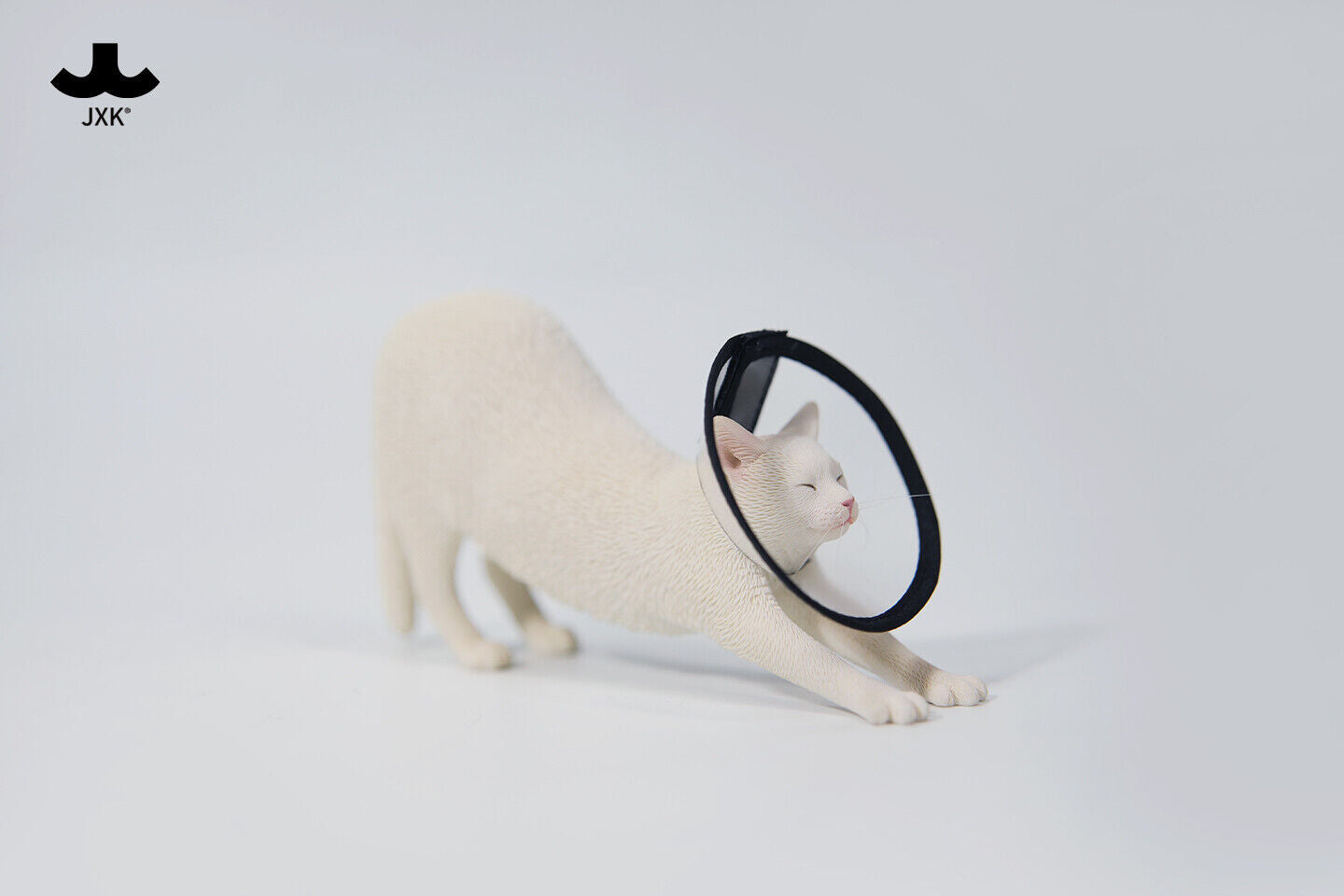 JXK 1/6 Stretching Cat Model