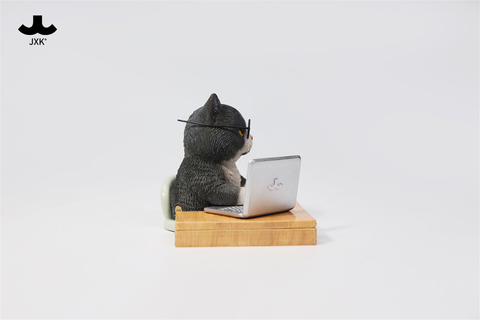 JXK 1/6 Slack Off Cat Model
