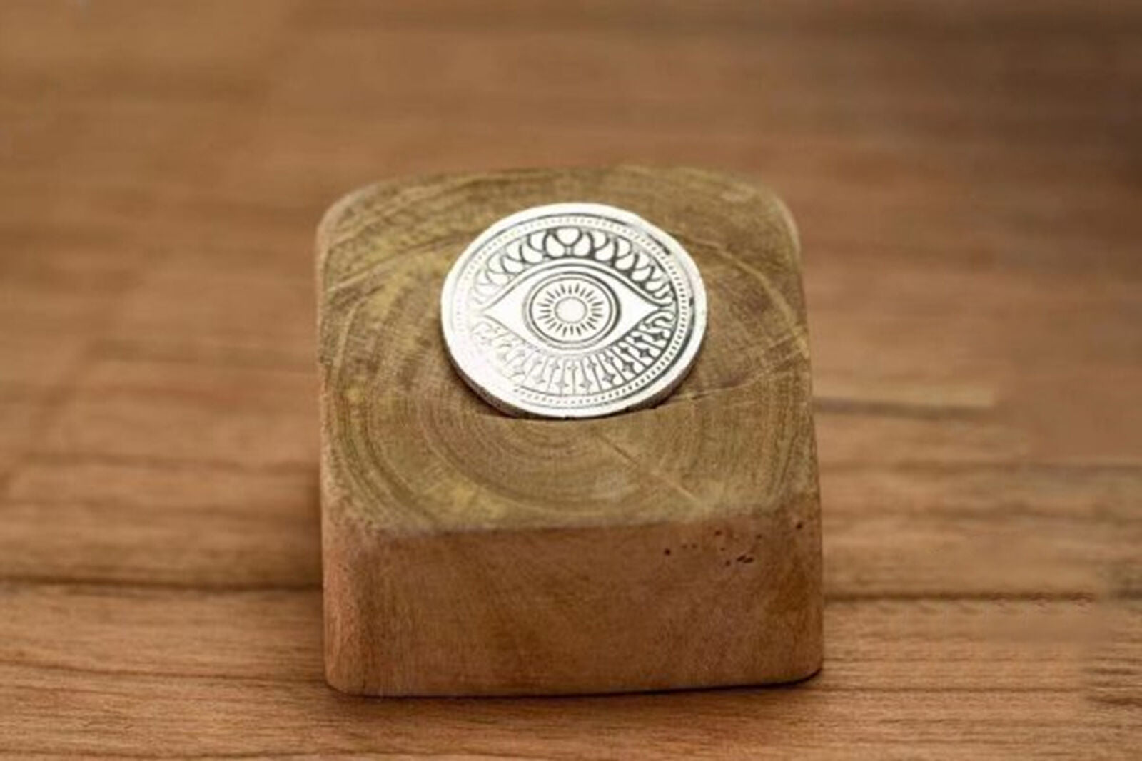 Sir Mysti’s Secret Cabinet Wicked Eye Crab Model