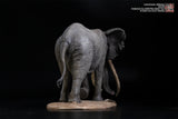 De CLAY Studio African Bush Elephant Scene Statue