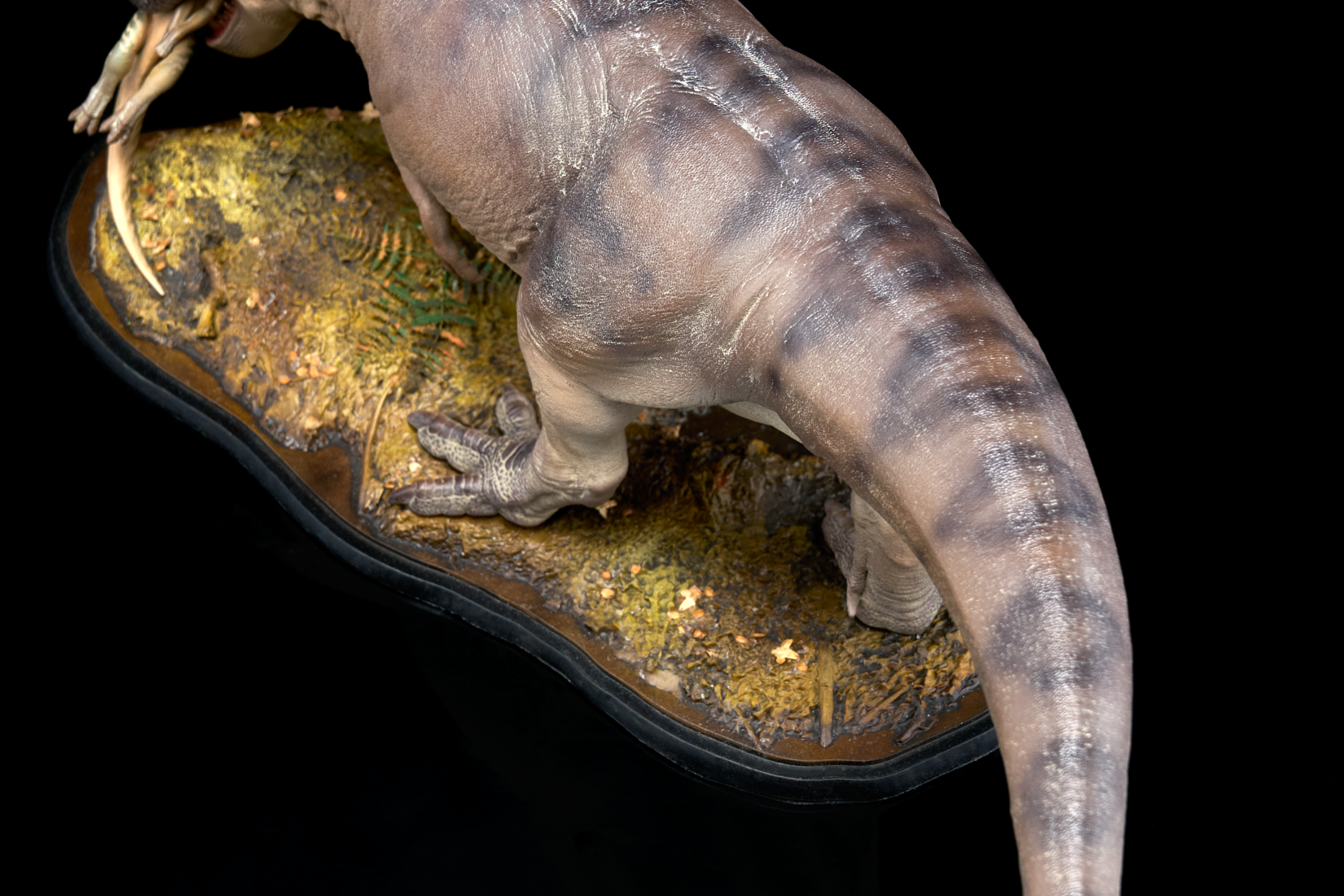 De CLAY Studio T. rex and Edmontosaurus Model