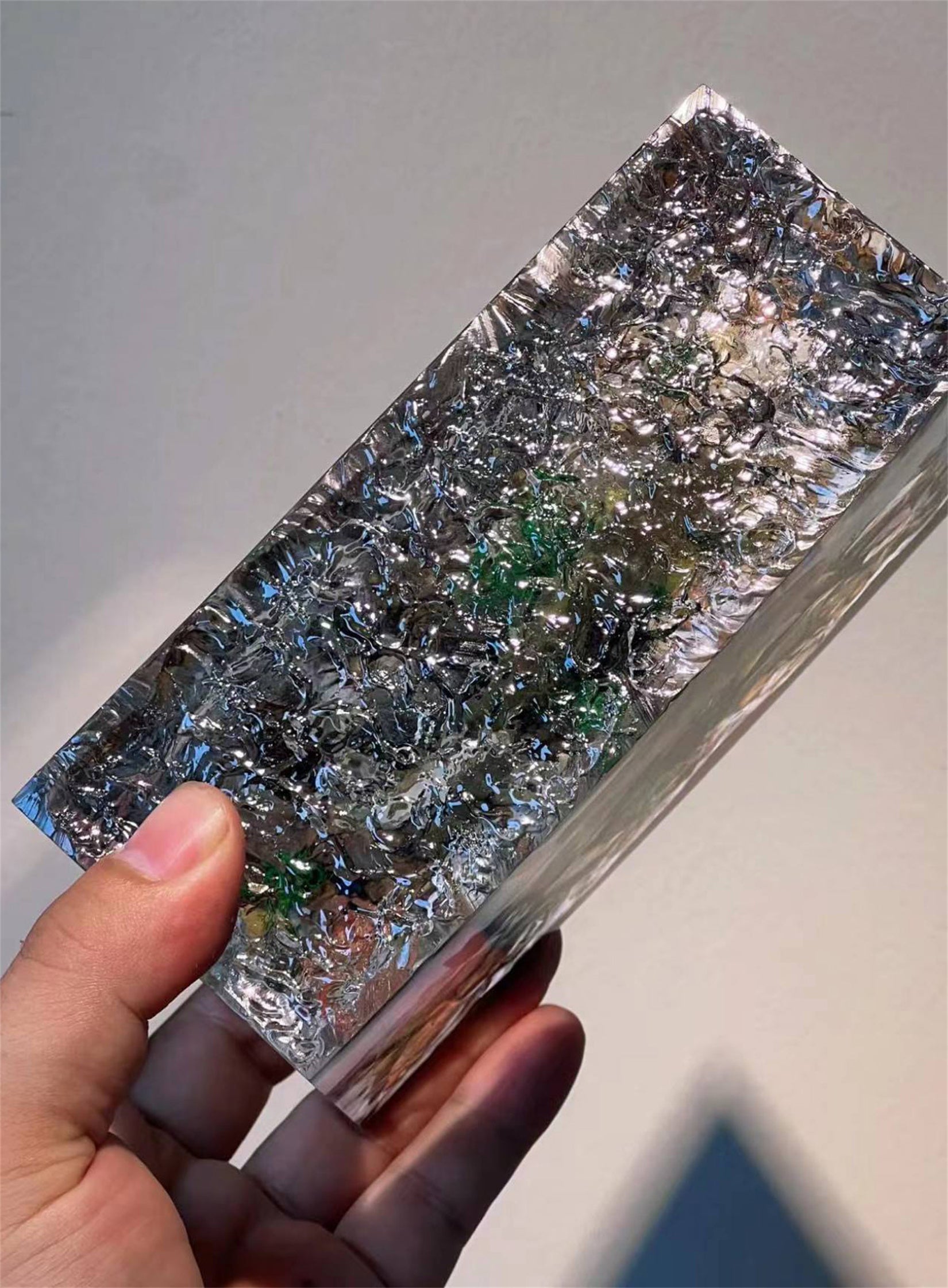 Ochetai Barbel Night Light Fish Figurine