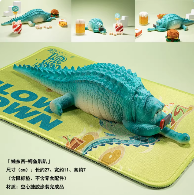 1/6 Scale Lazy Critters – Animals Lounging on the Sofa