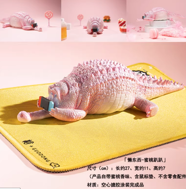 1/6 Scale Lazy Critters – Animals Lounging on the Sofa