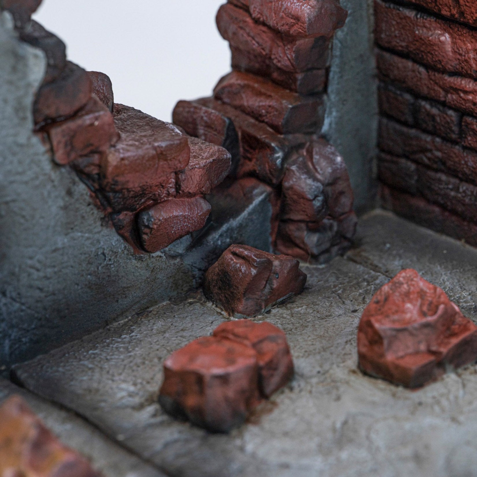MMMTOYS 1/12 Scale Ruined Walls Along The Street Scene Decor