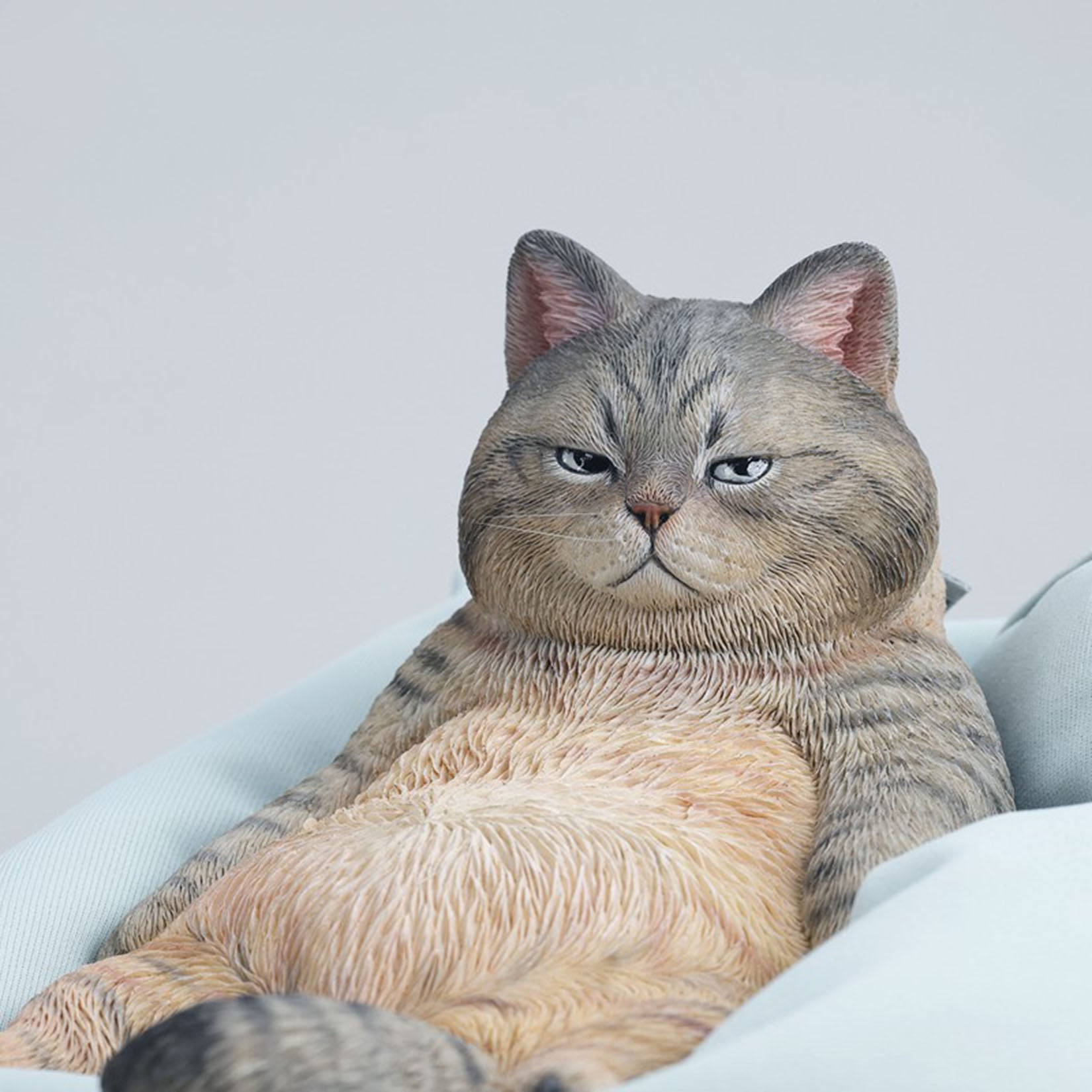 JXK Lazy Cat Figure