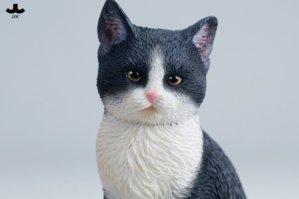 JXK Well-behaved Cat Sitting Figure