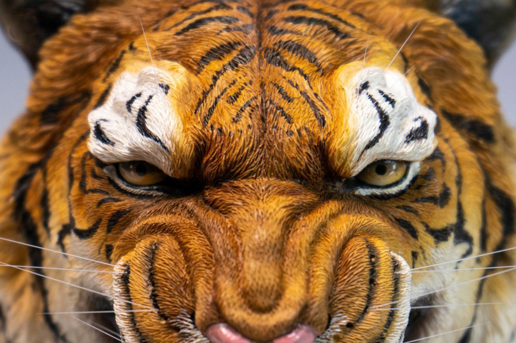 JXK Tiger Head Statue Figure