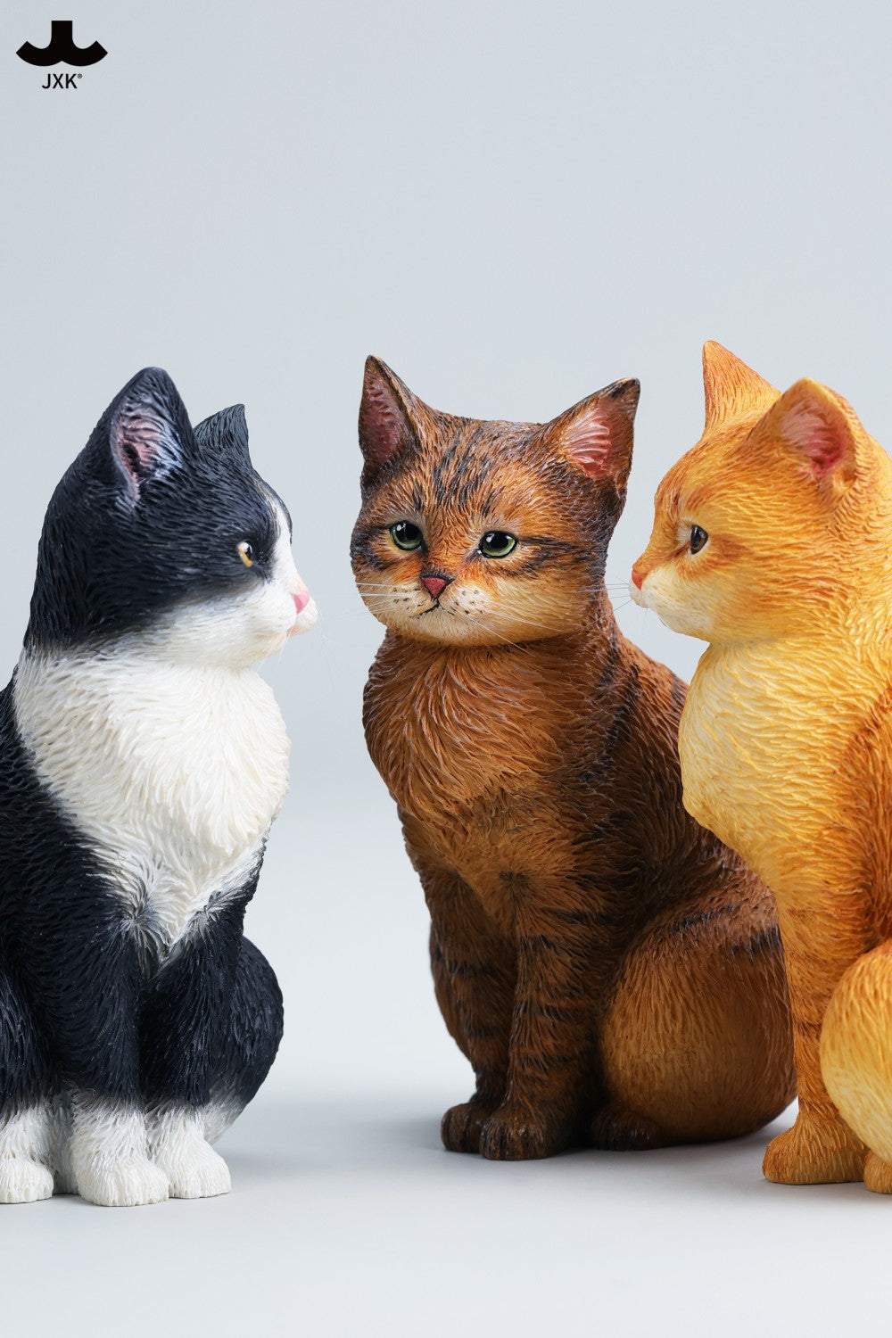 JXK Well-behaved Cat Sitting Figure