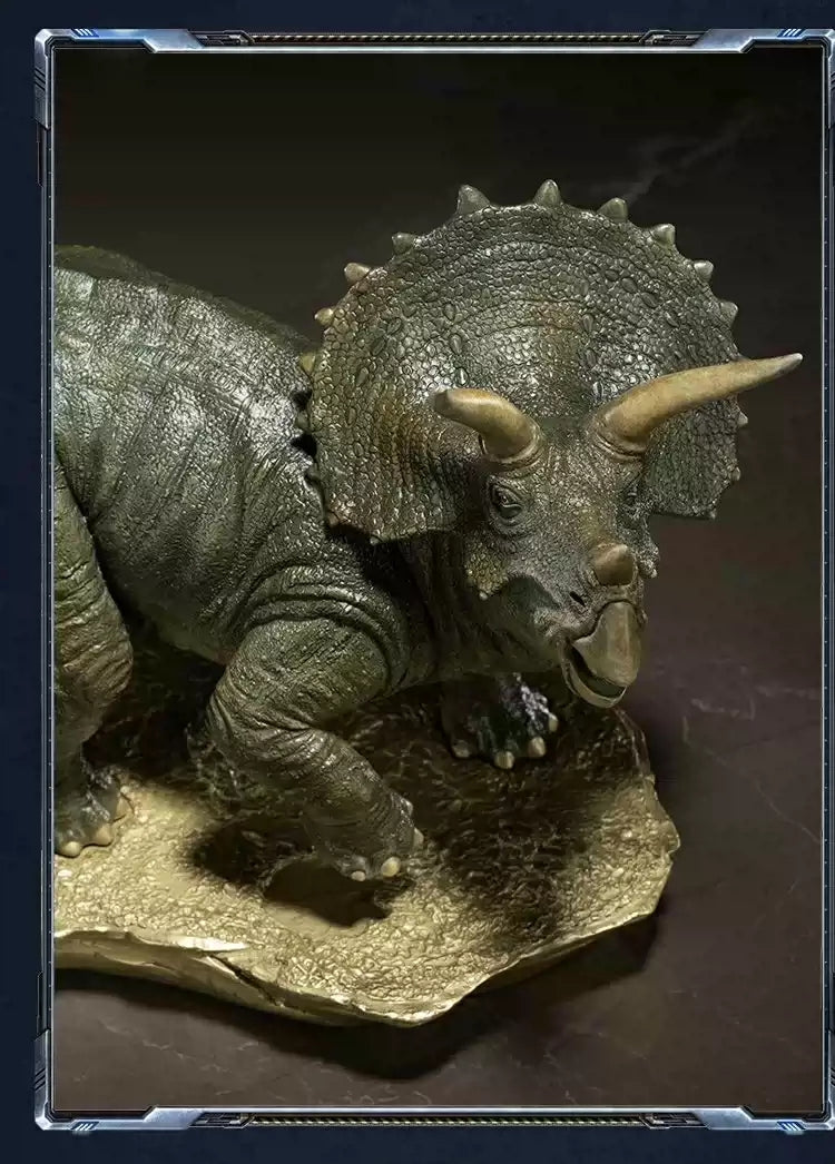TONGSHIFU 1:20 Scale Triceratops Model