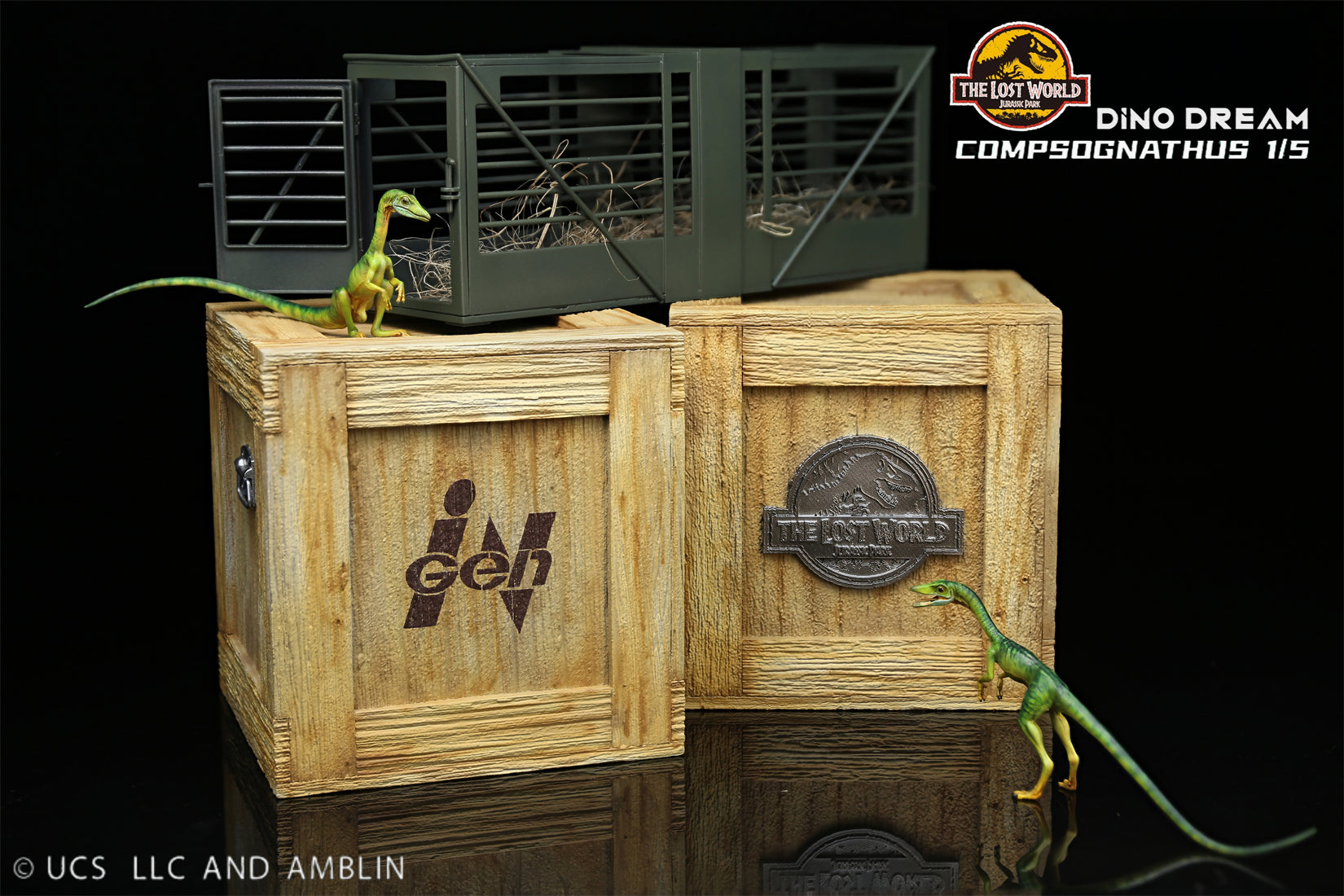DINO DREAM 1:5 Scale Compsognathus Cage Statue