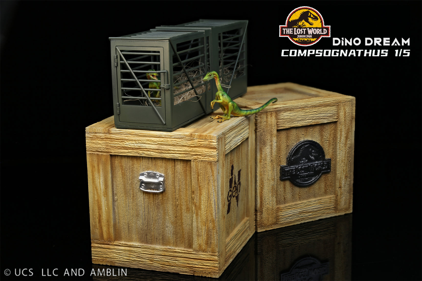 DINO DREAM 1:5 Scale Compsognathus Cage Statue