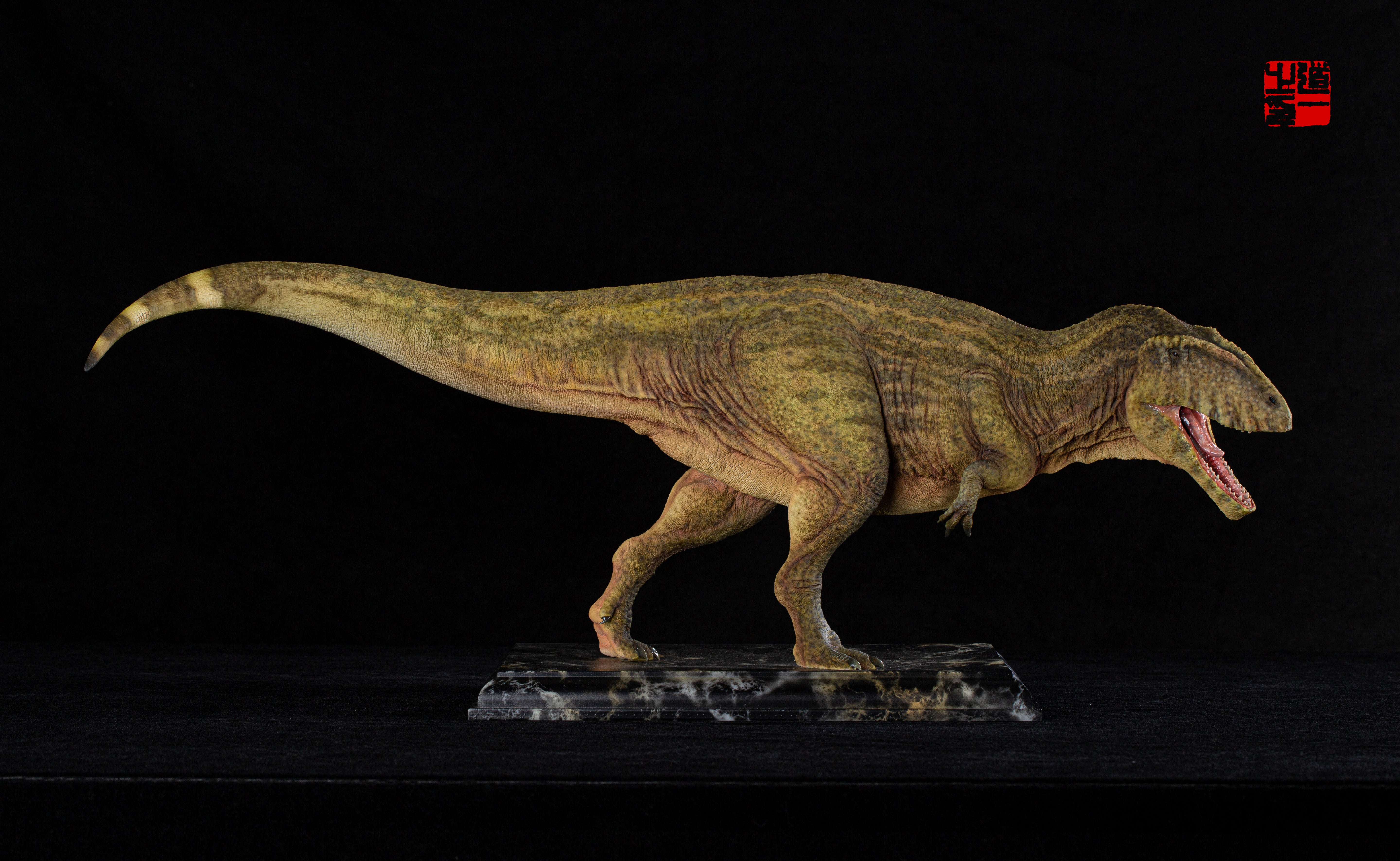 SHOWANNA 1:10 Scale Carcharodontosaurus Statue