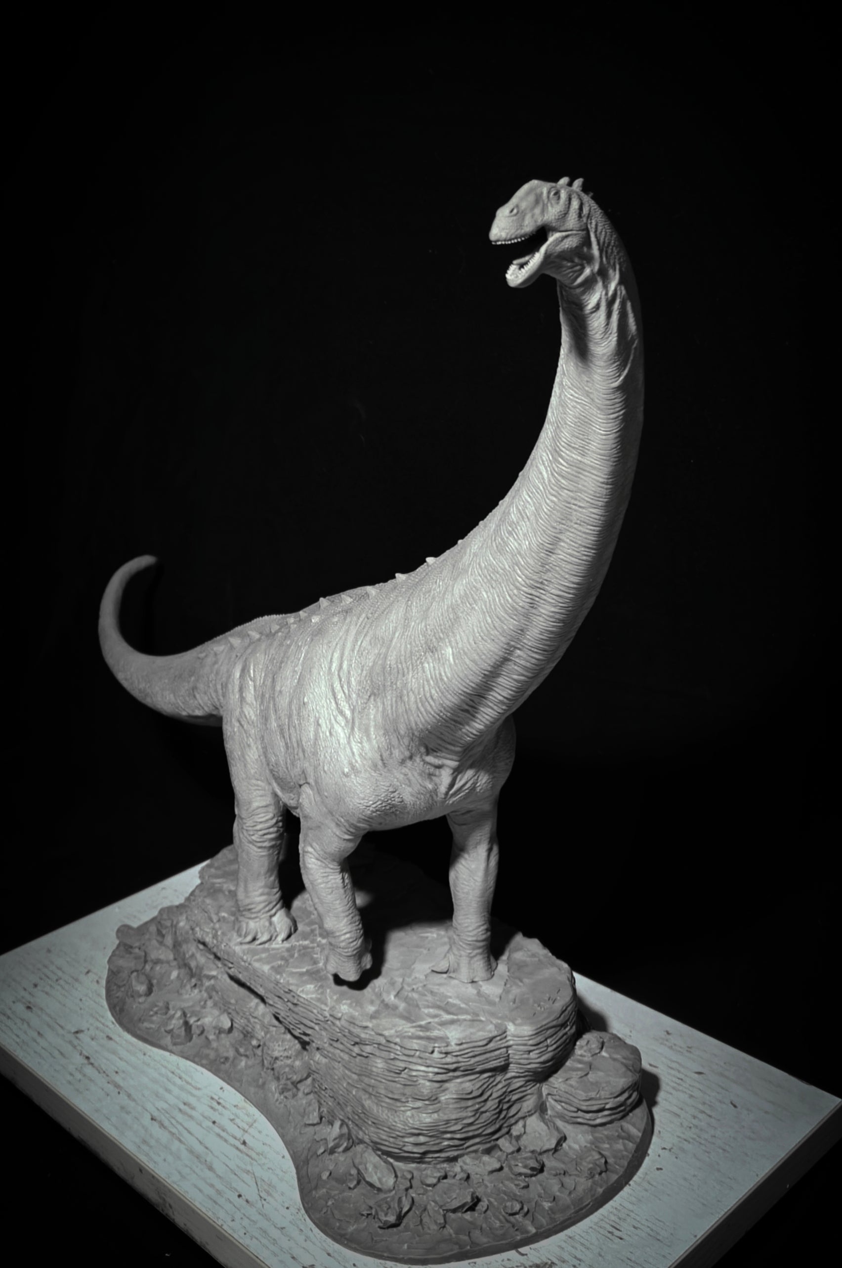 BAILAN Studio 1/35 Scale Paralititan Statue
