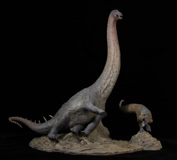 Sensen 1:64 Scale Alamosaurus VS Tyrannosaurus Rex Scene Statue