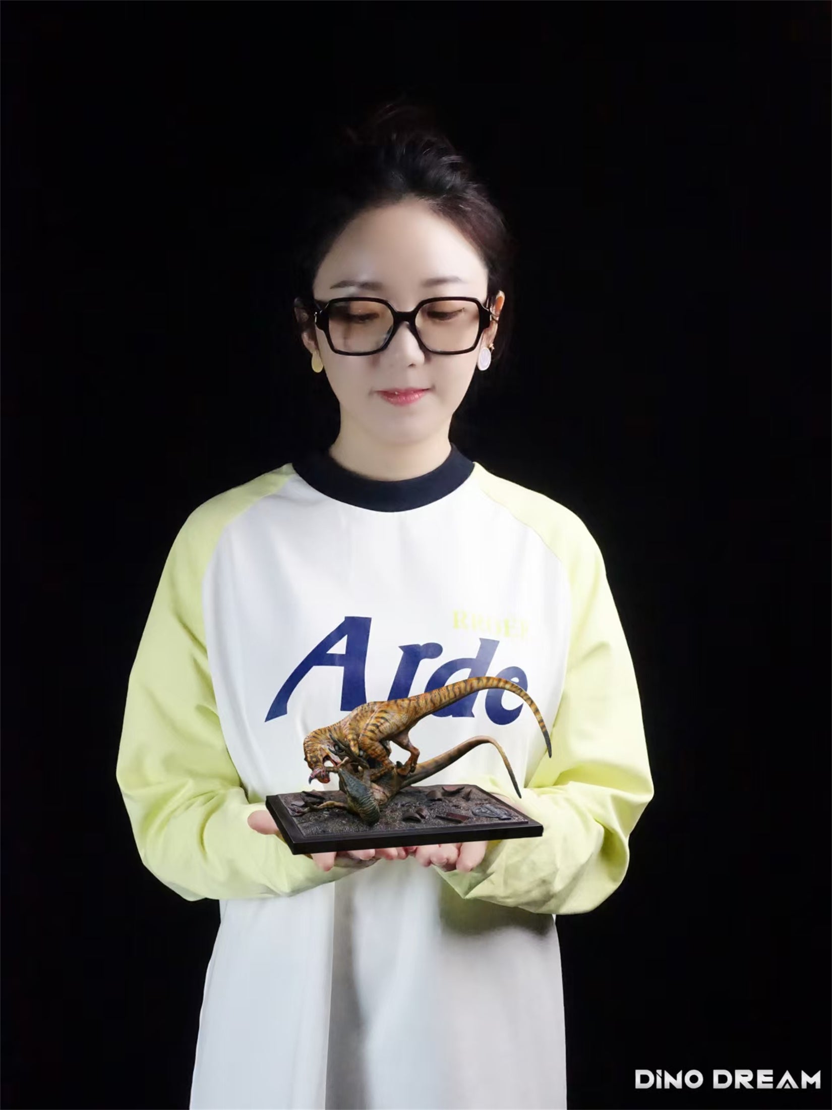 DINO DREAM 1:15 Scale Velociraptor Raptor Pair Battle Model