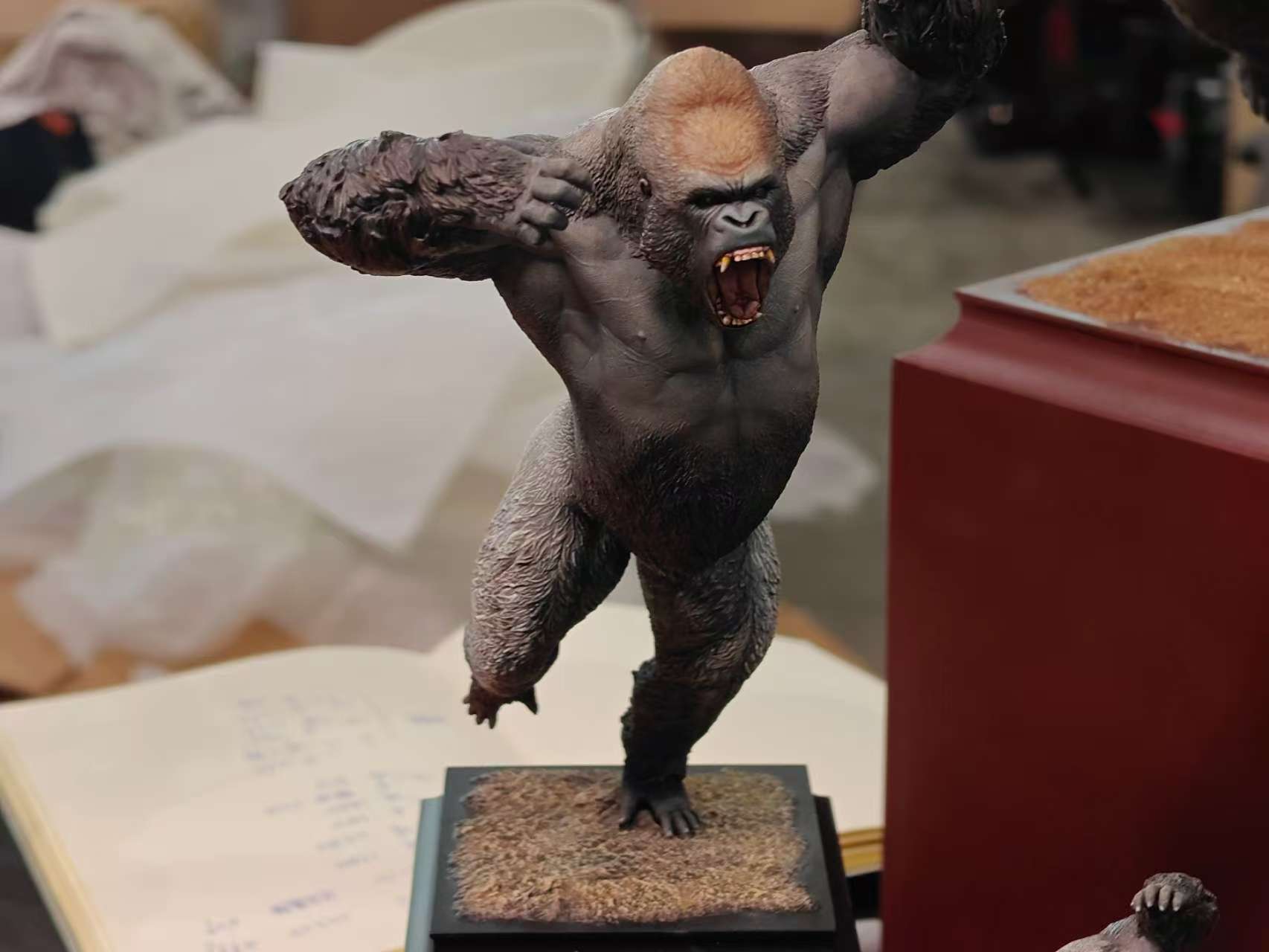 APHID STUDIO Western lowland gorilla Model