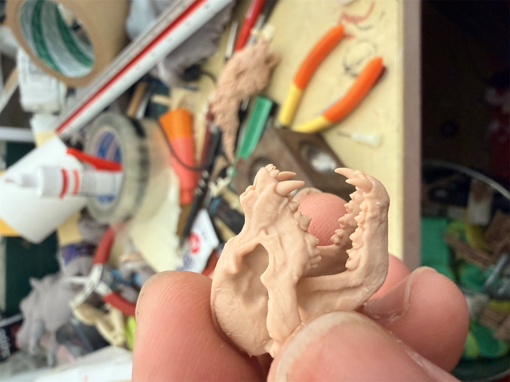 PASSION CHARGER Dinocrocuta Gigantea VS Kubanochoerus Model