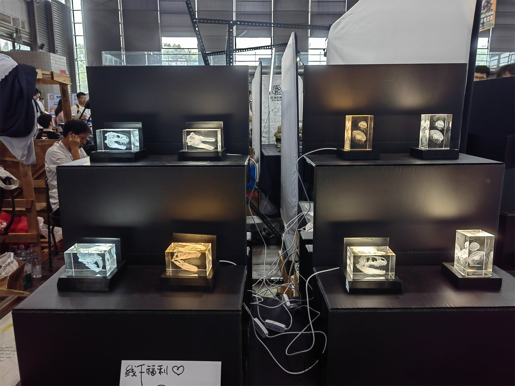 USB Crystal Lamp Base with Tri-Color Light