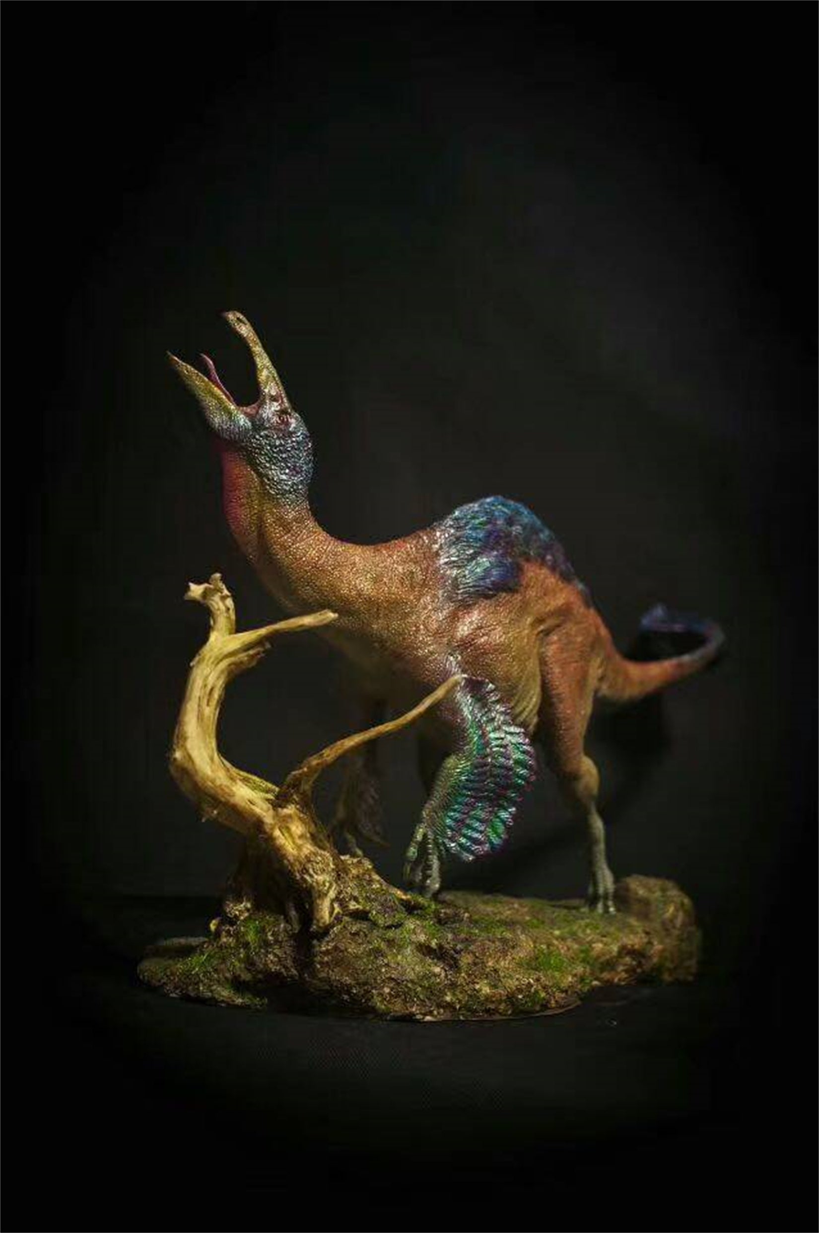 PASSION CHARGER Deinocheirus Unpainted GK Model