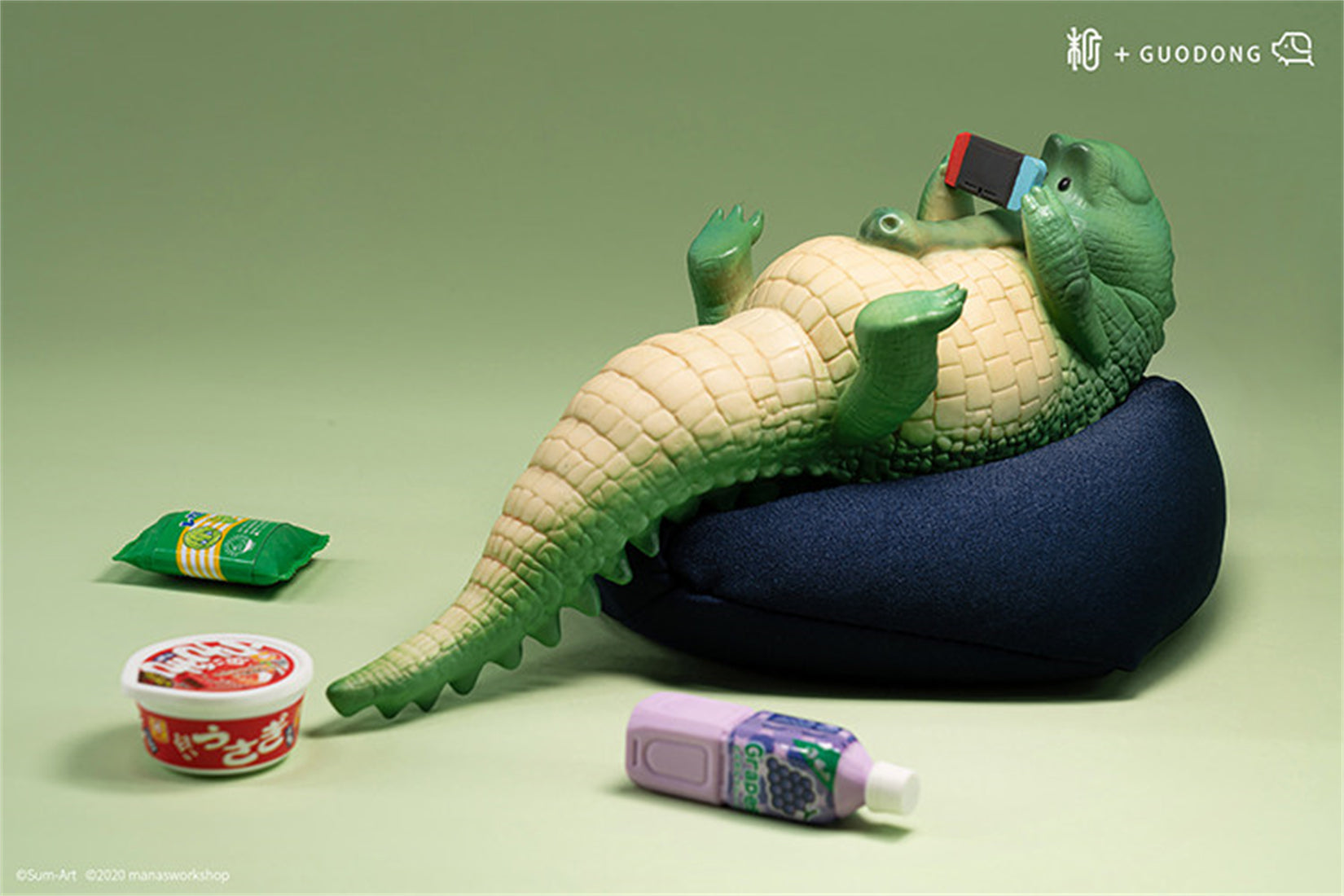 1/6 Scale Lazy Critters – Animals Lounging on the Sofa