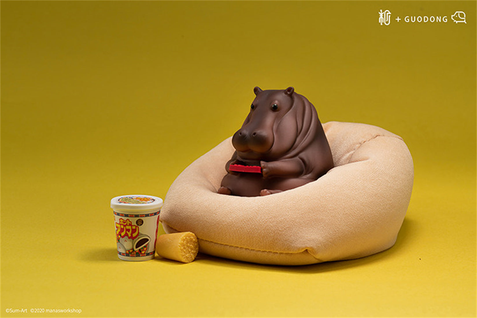 1/6 Scale Lazy Critters – Animals Lounging on the Sofa