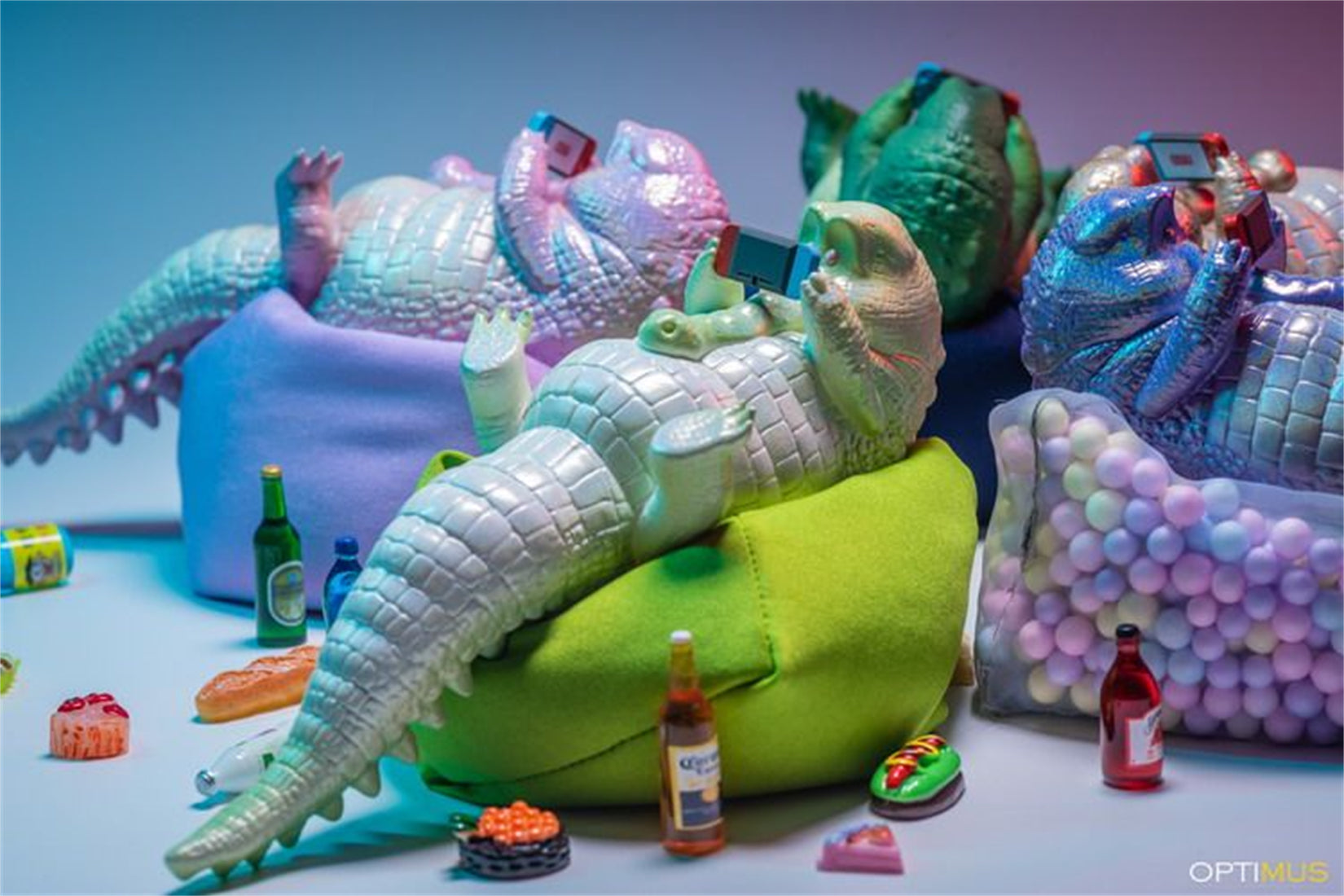 1/6 Scale Lazy Critters – Animals Lounging on the Sofa