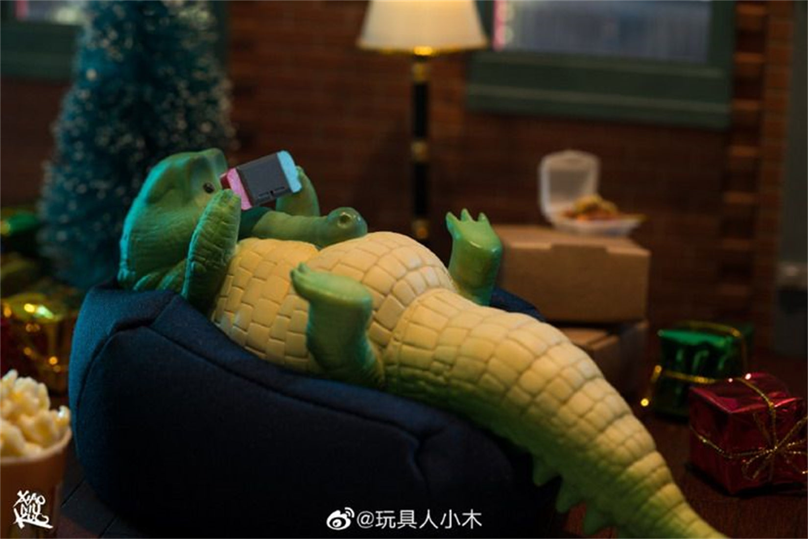 1/6 Scale Lazy Critters – Animals Lounging on the Sofa