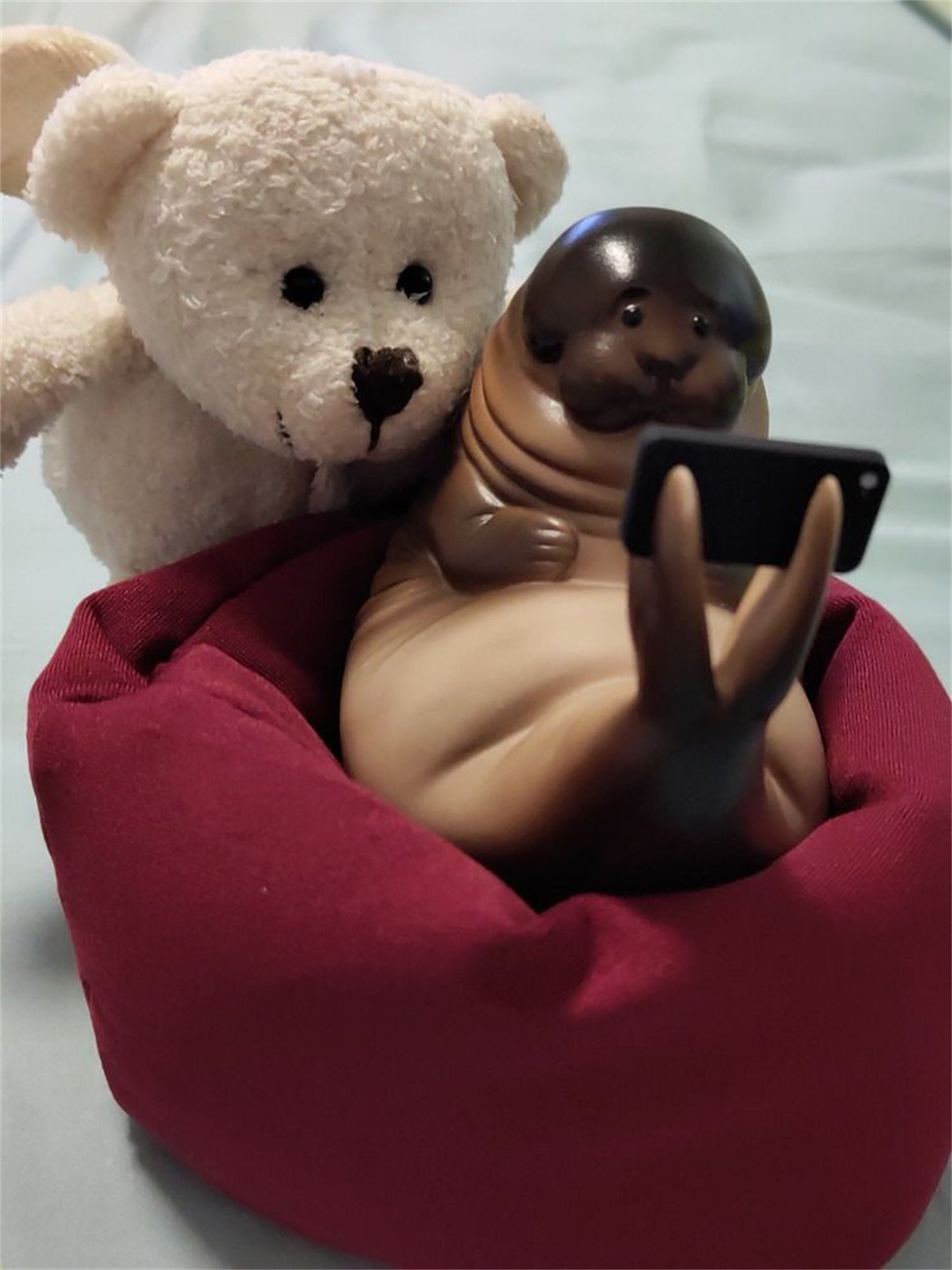 1/6 Scale Lazy Critters – Animals Lounging on the Sofa