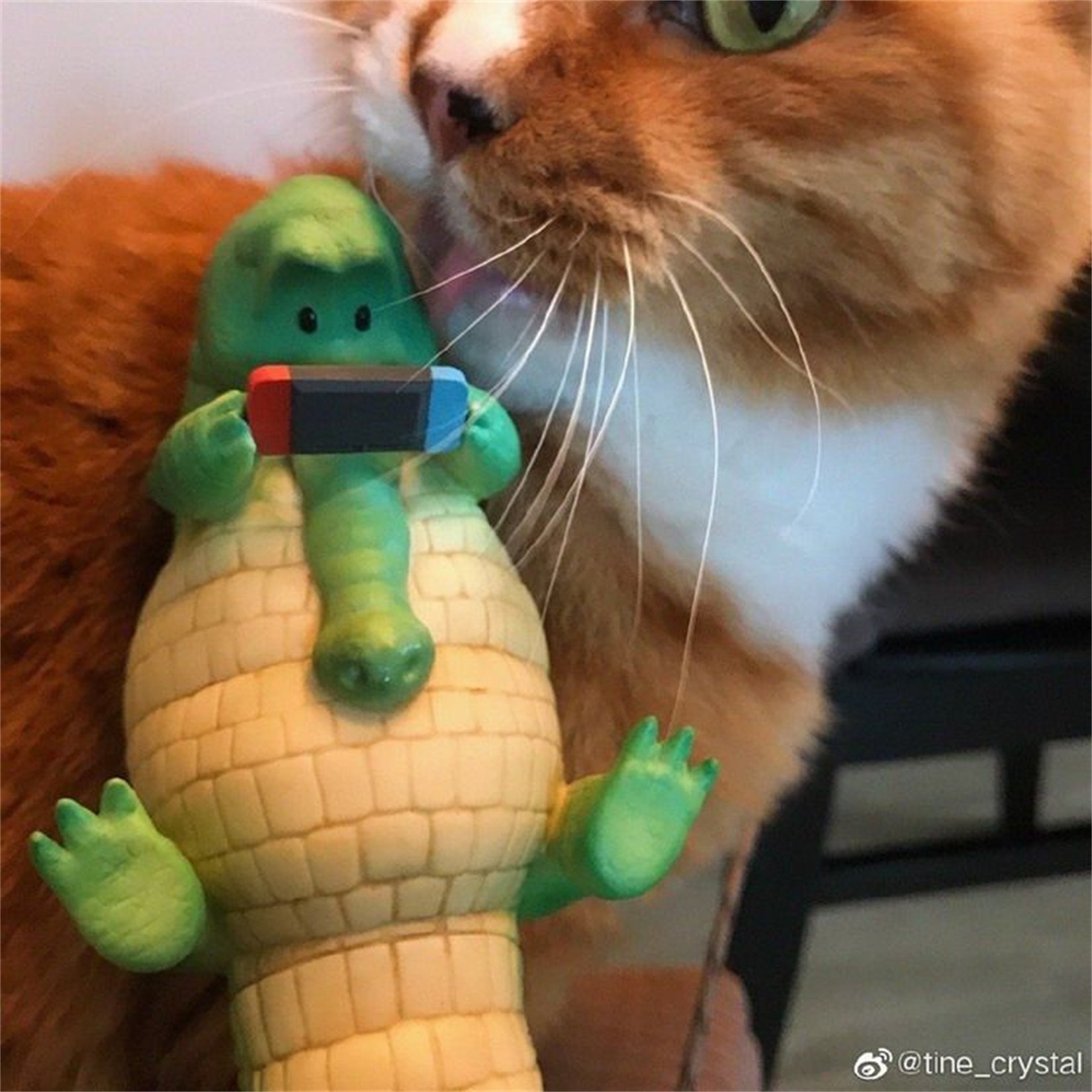 1/6 Scale Lazy Critters – Animals Lounging on the Sofa