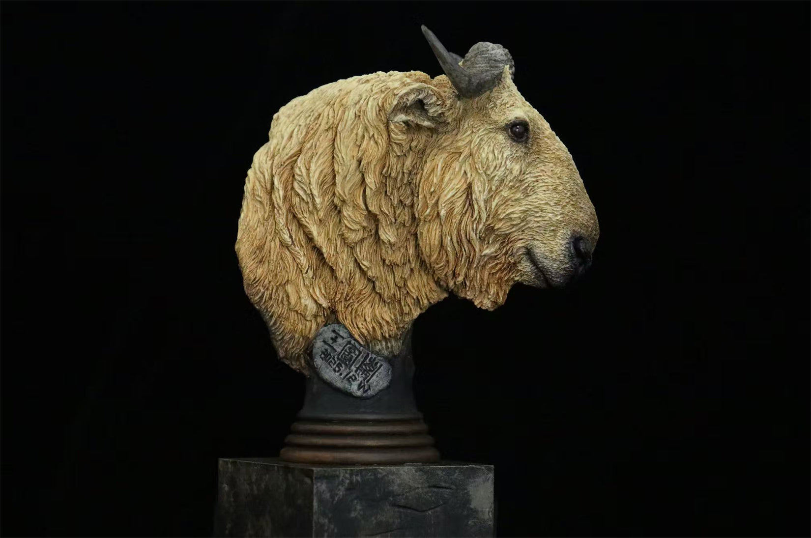 In the Wilds of China Series 01 Endangered Wildlife Art Sculpture Model