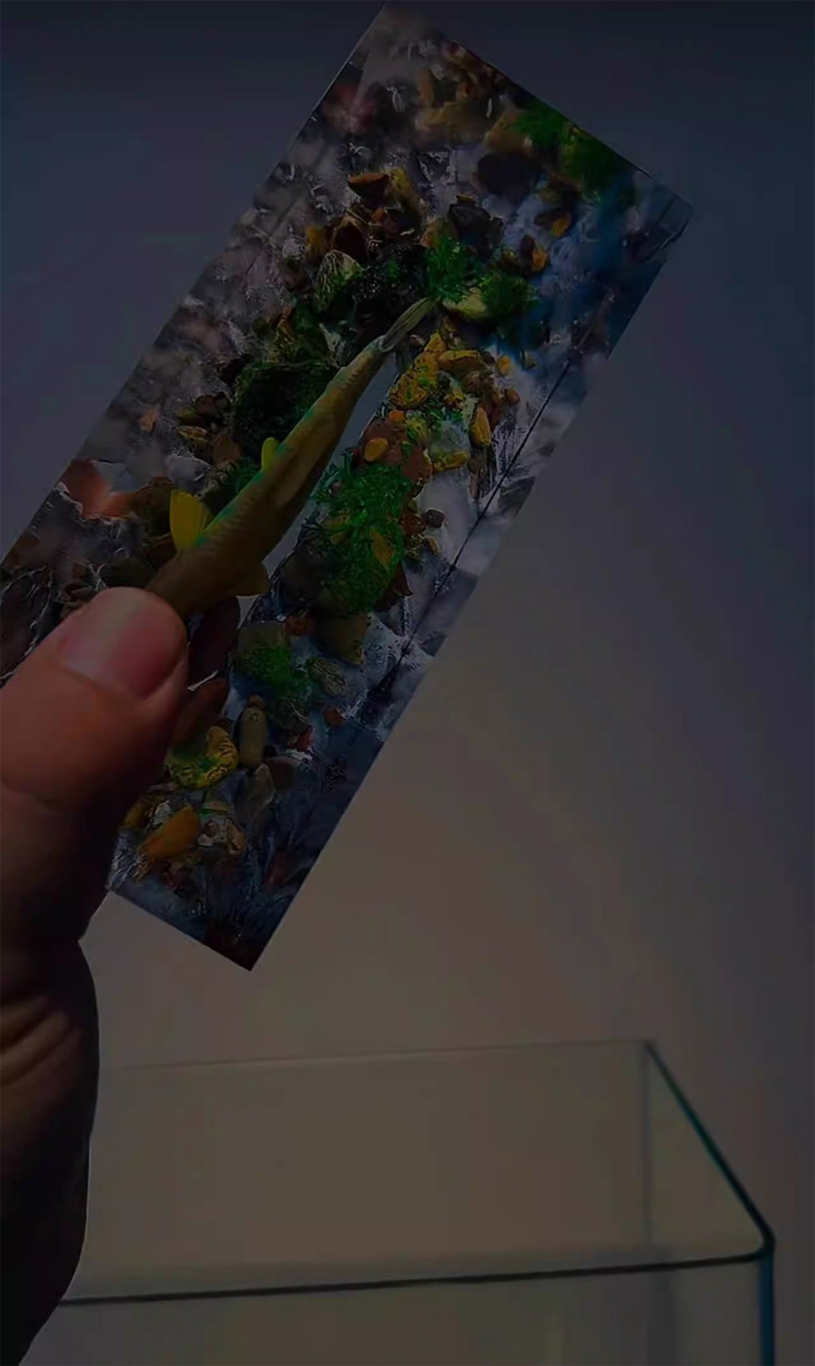 Ochetai Barbel Night Light Fish Figurine