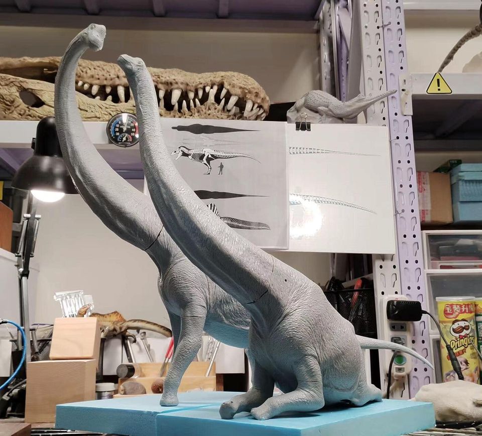 Tison Zhang 1/24 Scale Giraffatitan Scene Model