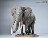 De CLAY Studio African Bush Elephant Scene Statue