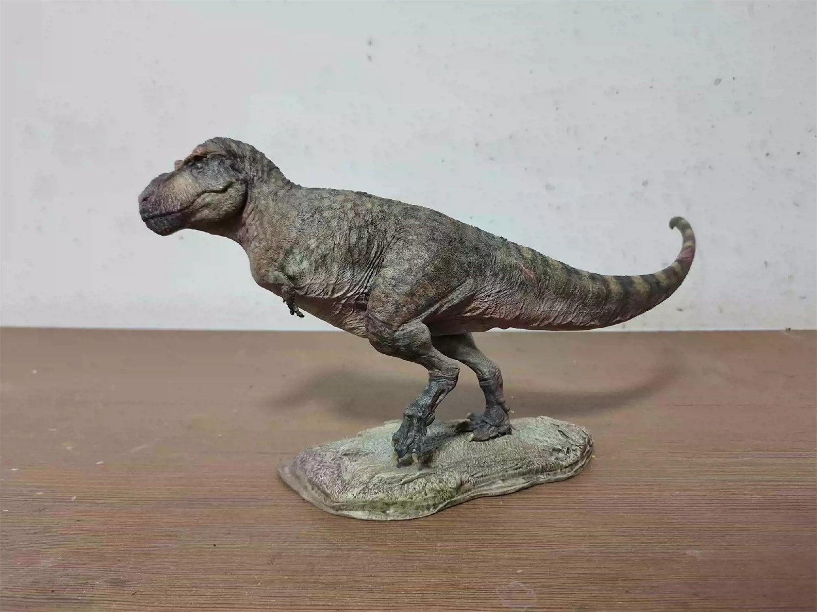 Sumeru Studio 1/35 Scale Tyrannosaurus Rex "Reg" Model