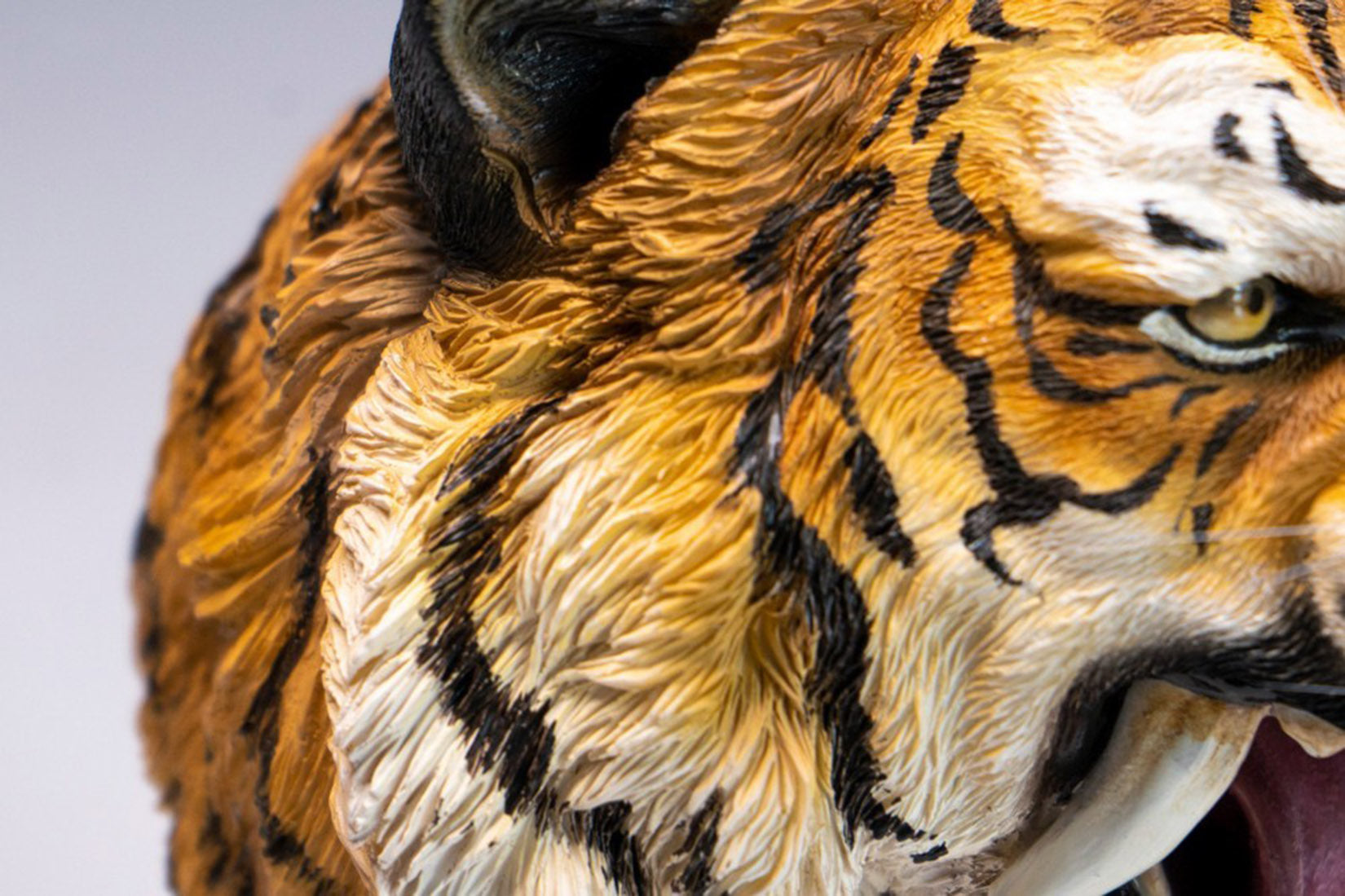 JXK Tiger Head Statue Figure