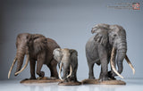 De CLAY Studio African Bush Elephant Scene Statue