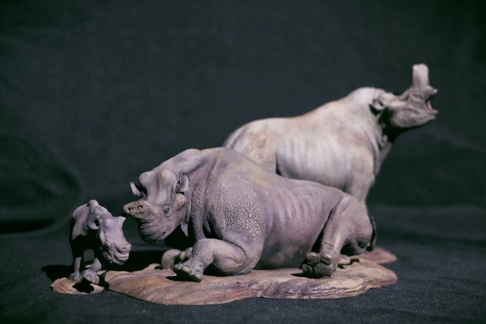 Vitali Klatt 1/20 Embolotherium Set Painted version