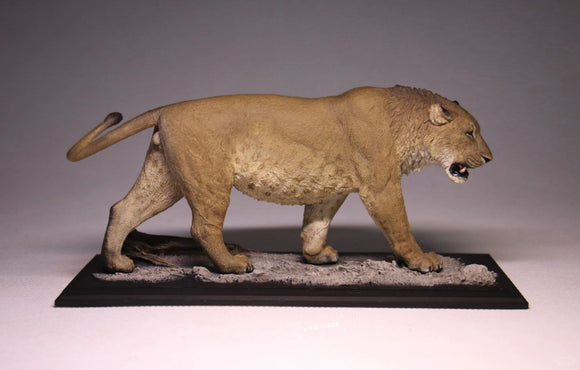 De CLAY Studio American lion Model