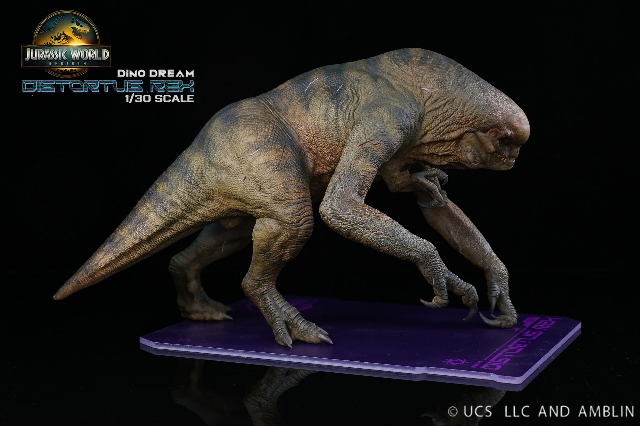 DINO DREAM 1:30 Scale Distortus Rex Model