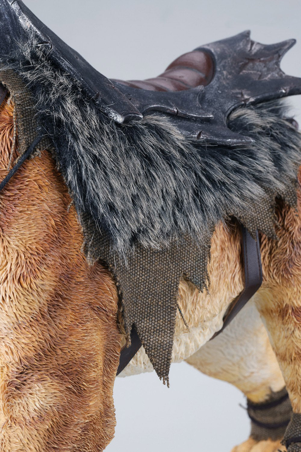 JXK Saber-toothed Tiger Figure