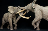 De CLAY Studio African Elephant battling bulls Statue