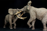 De CLAY Studio African Elephant battling bulls Statue