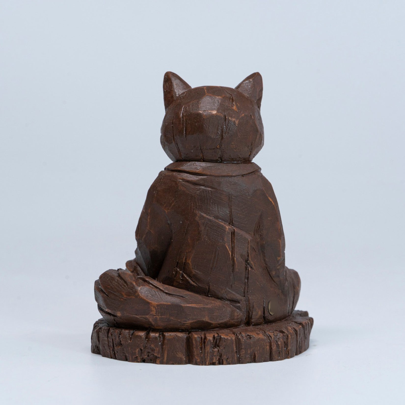 JXK Studio Wood‑Carved Zen Cat Figurine