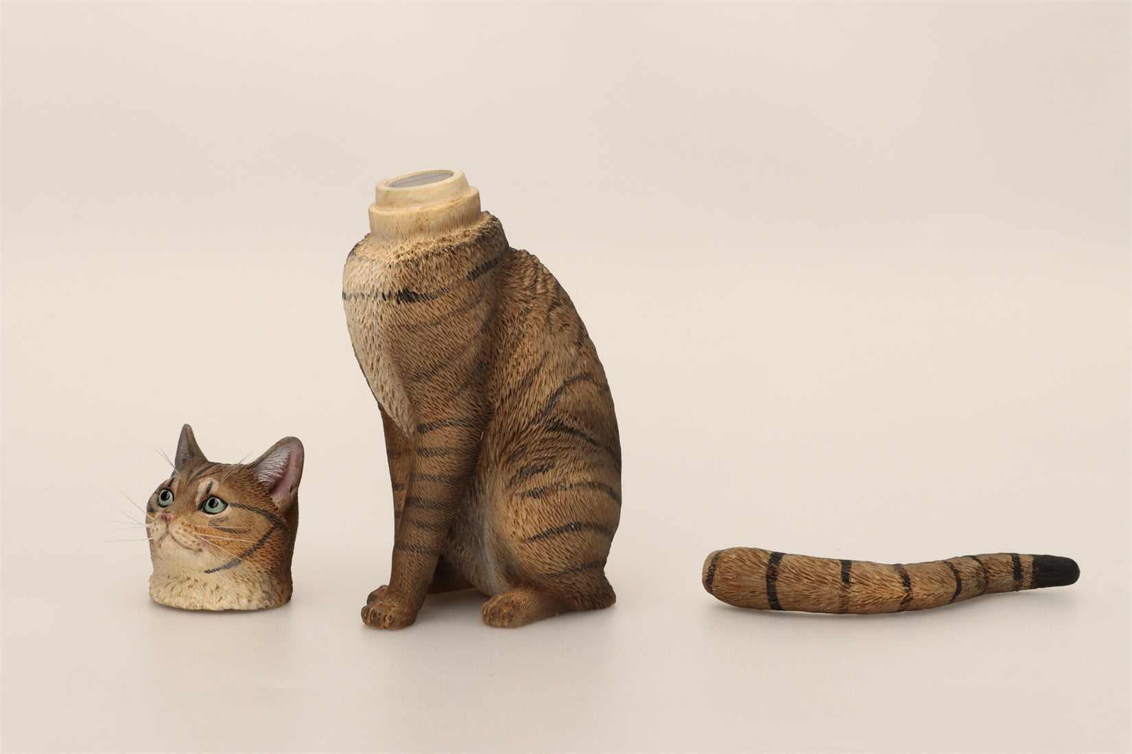 1/6 Domestic Cat Figure