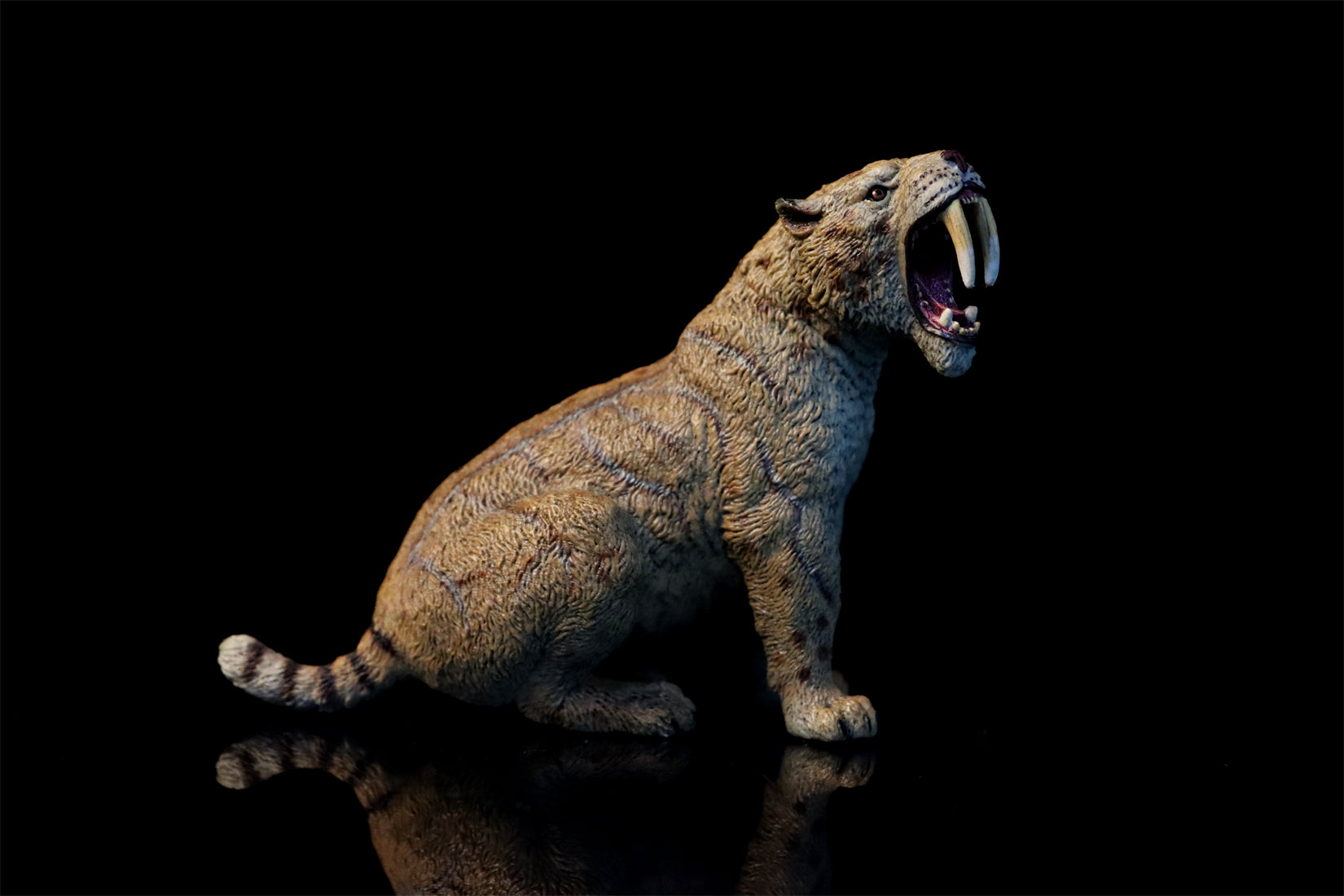 TNG Elasmotherium Megatherium Woolly Mammoth Stegodon Brontotheriidae Smilodon Figure