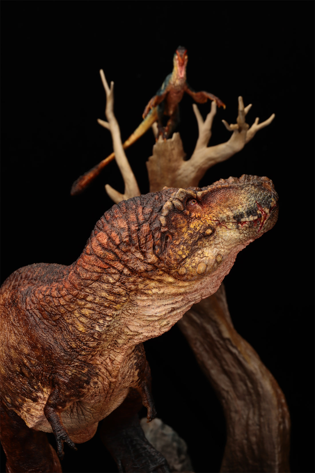 Ashine Alliance Tyrannosaurus Acheroraptor Scene Statue