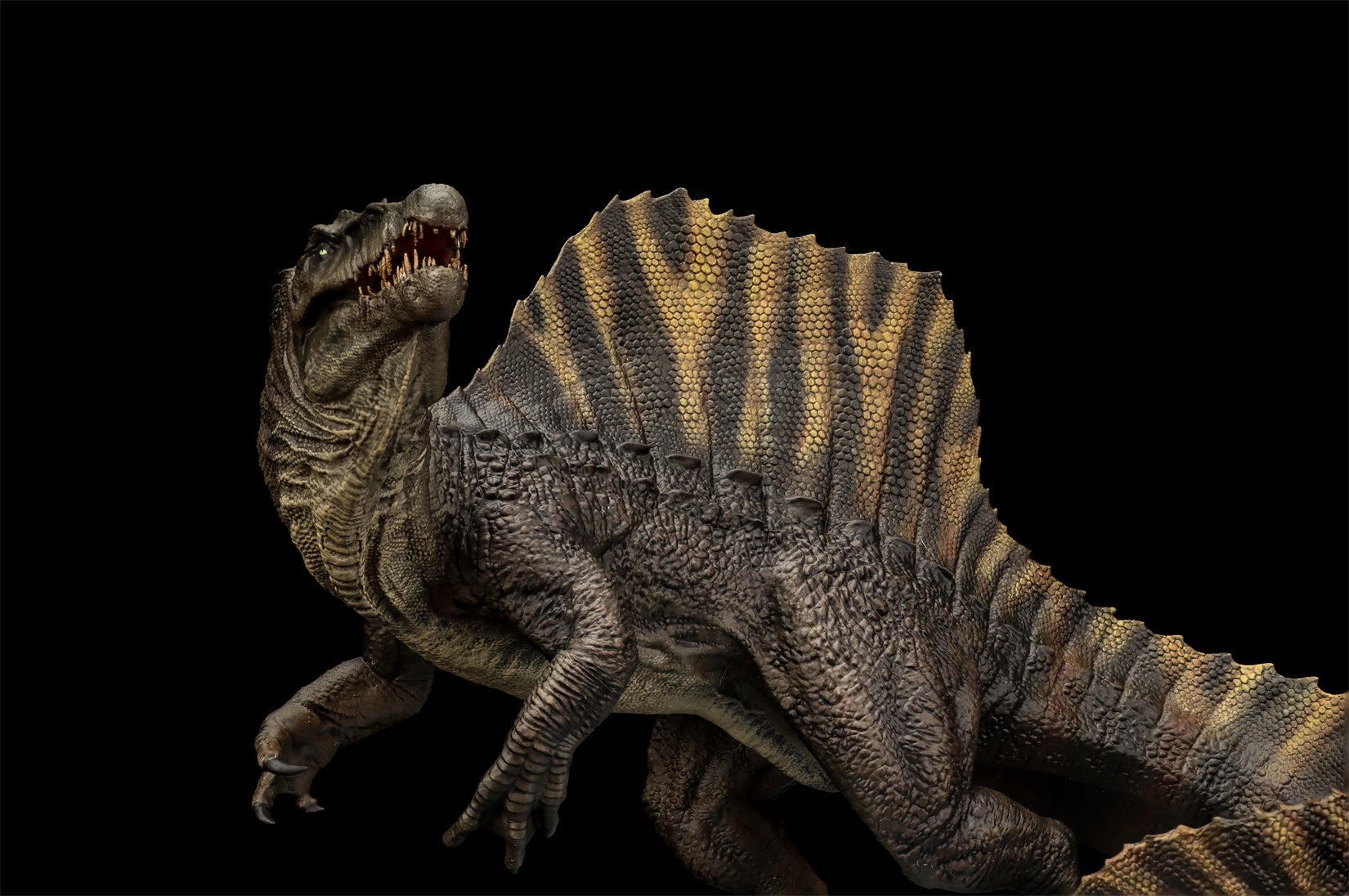 DINO DREAM 1:30 Scale Spinosaurus Stand Version Model