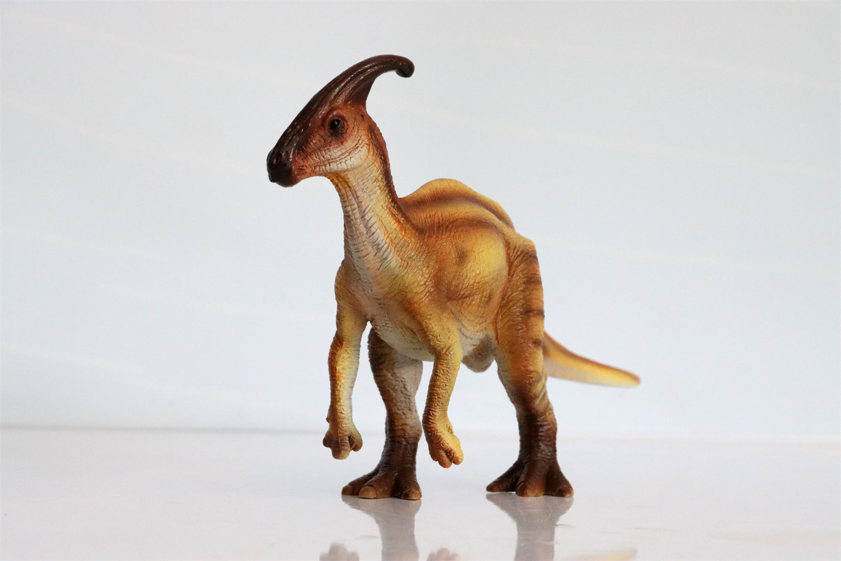 TNG Quetzalcoatlus Cryolophosaurus Saichania Sinosauropteryx Parasaurolophus Figure